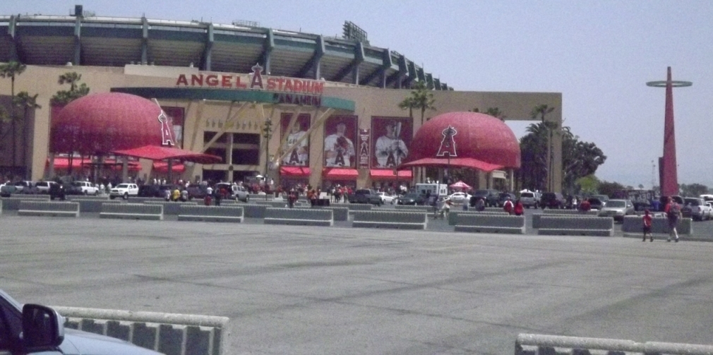 picture of stadium from parking lot